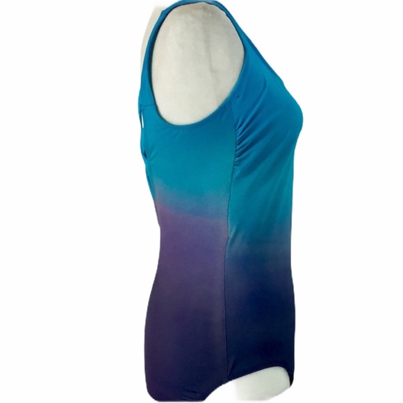 Blue ombré one piece crisscross back tank swimsuit - Picture 5 of 6